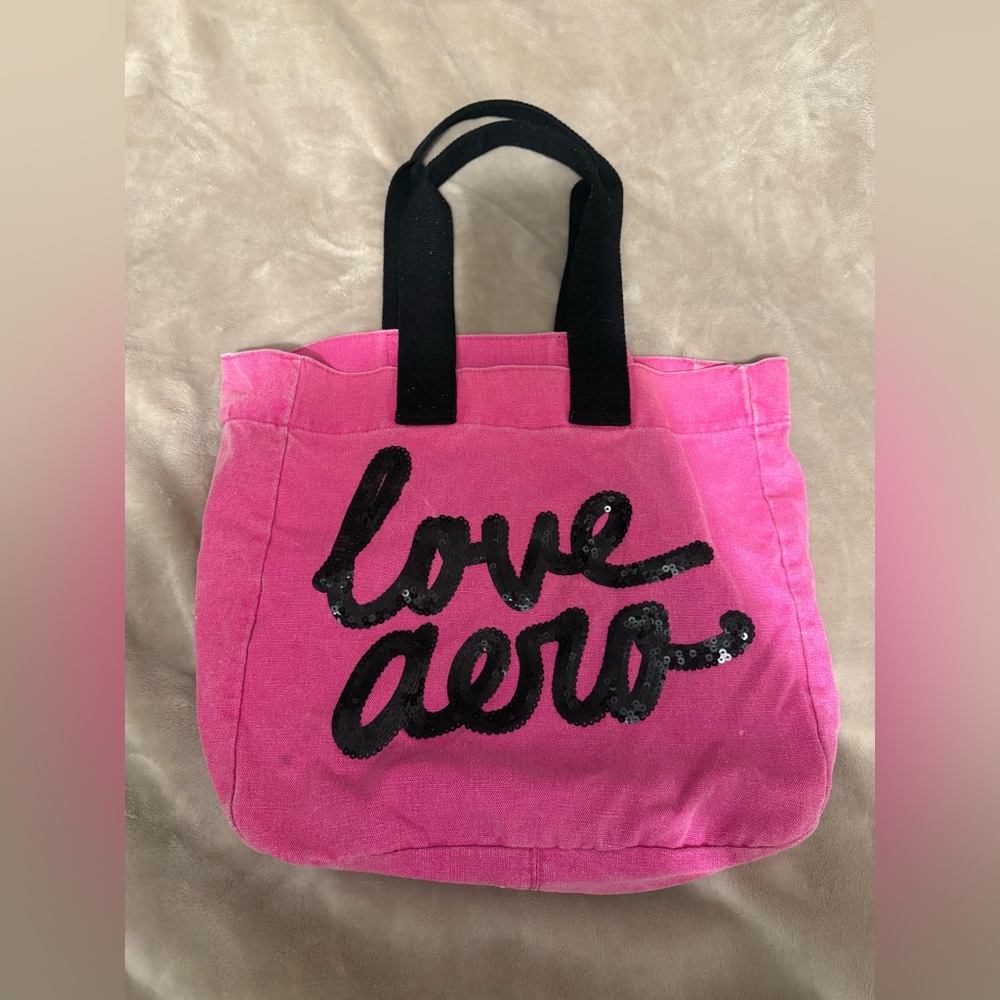 Love aero Tote Bag